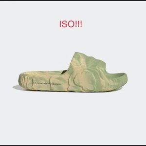ISO ADIDAS ADILETTE 22 size 9 or 10 any color